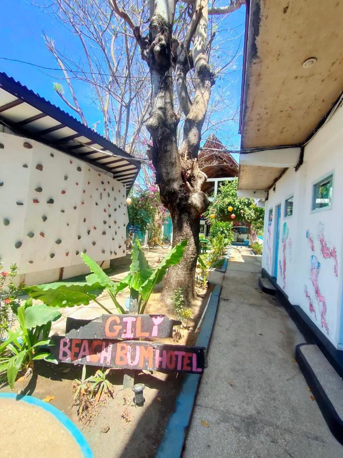 Gili Beach Bum Hostel Gili Trawangan Buitenkant foto